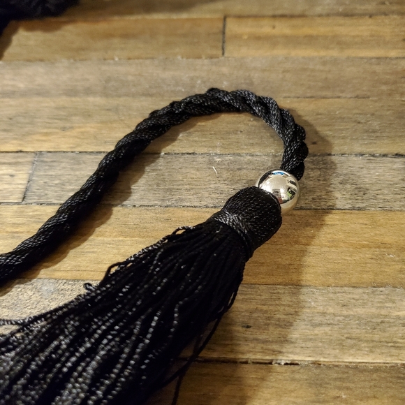Braided black tie belt with tassels - Picture 3 of 5